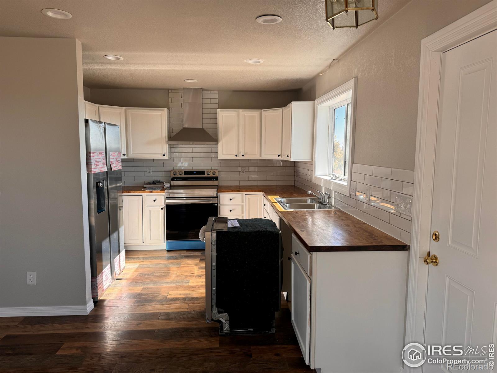 26414 Highway 392, Gill, CO 80624, 4 Bedrooms Bedrooms, ,2 BathroomsBathrooms,Residential,For Sale,Highway 392,RECIR1022789