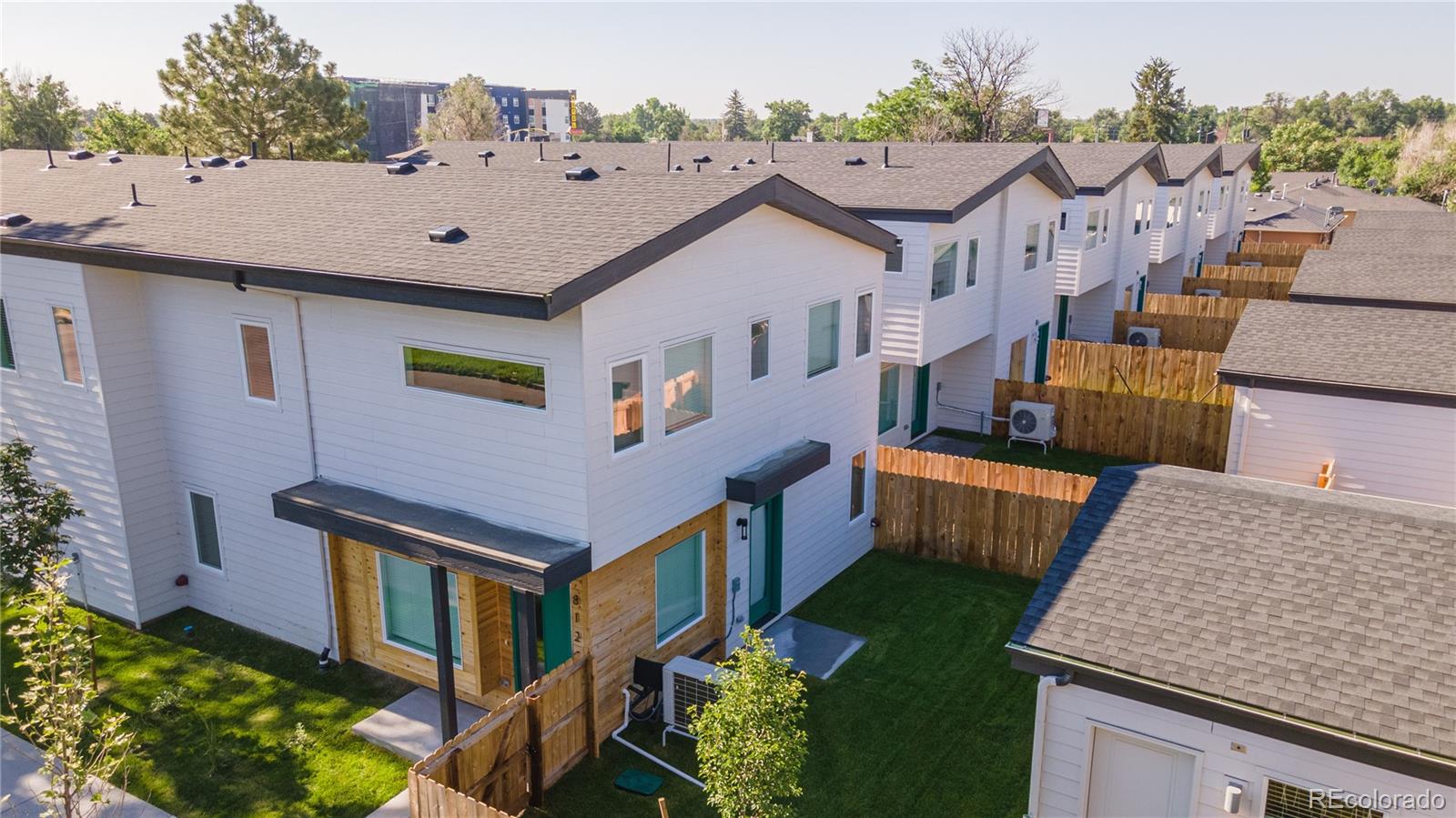 1551 Uinta Street, Denver, CO 80220, 16 Bedrooms Bedrooms, ,12 BathroomsBathrooms,Income,For Sale,Uinta,REC7202834