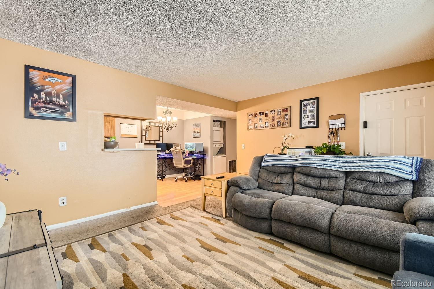 882 Uravan Court, Aurora, CO 80017, 8 Bedrooms Bedrooms, ,4 BathroomsBathrooms,Income,For Sale,Uravan,REC8328164