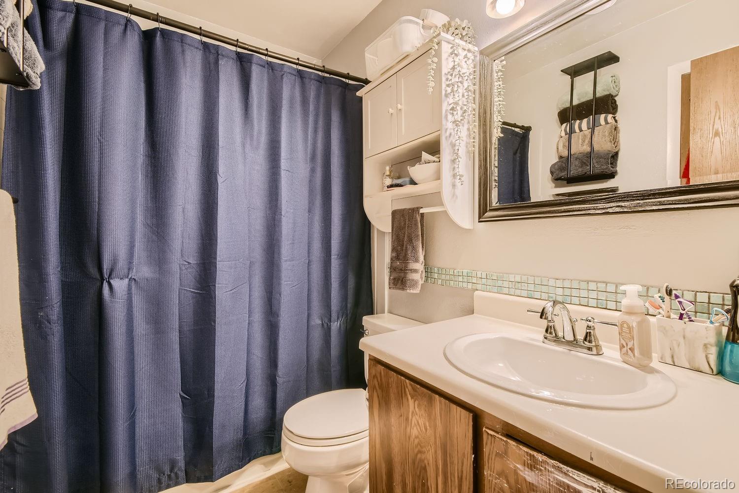 882 Uravan Court, Aurora, CO 80017, 8 Bedrooms Bedrooms, ,4 BathroomsBathrooms,Income,For Sale,Uravan,REC8328164