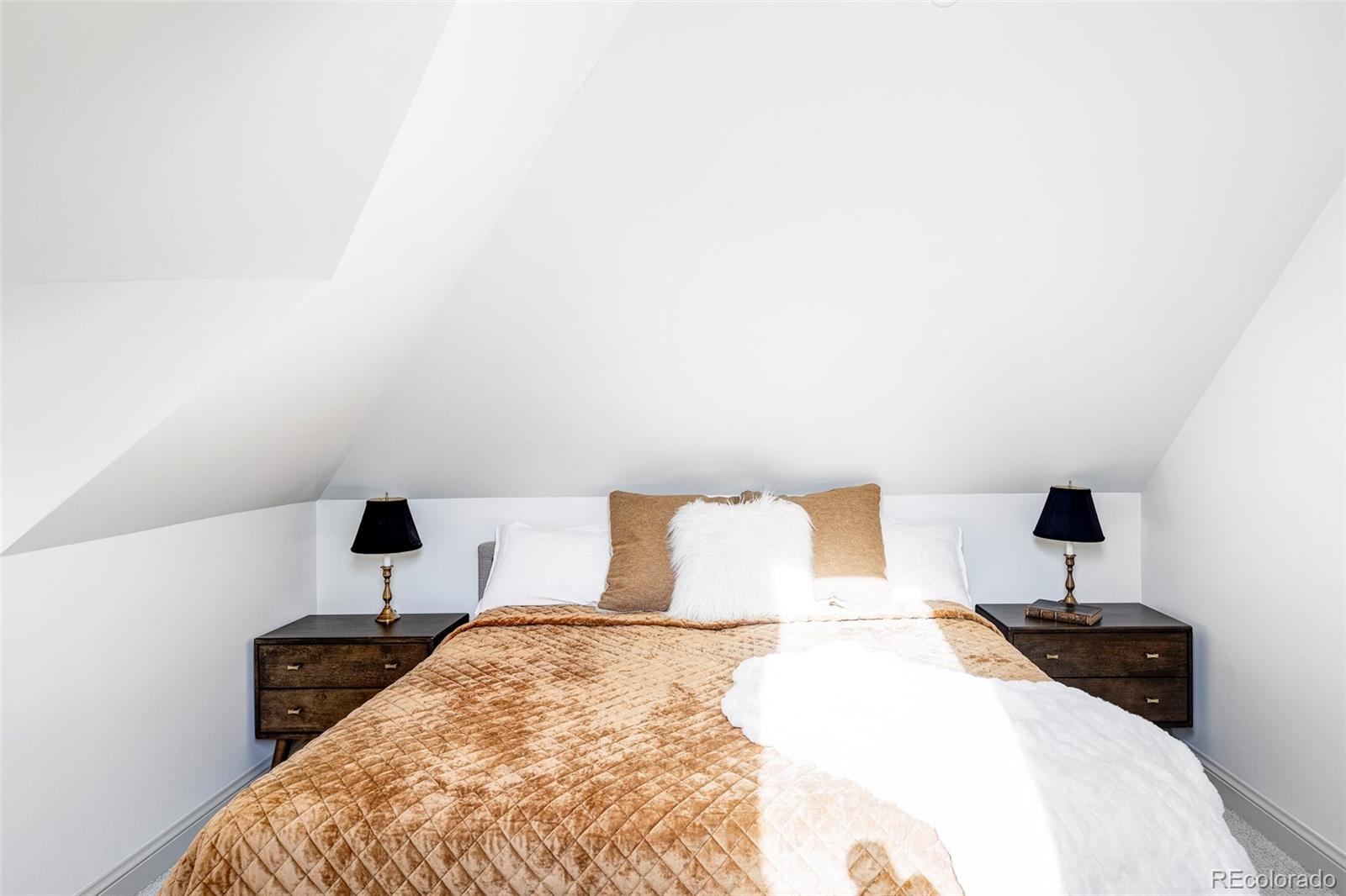 1465 Cook Street, Denver, CO 80206, 4 Bedrooms Bedrooms, ,5 BathroomsBathrooms,Residential,For Sale,Cook,REC5197113