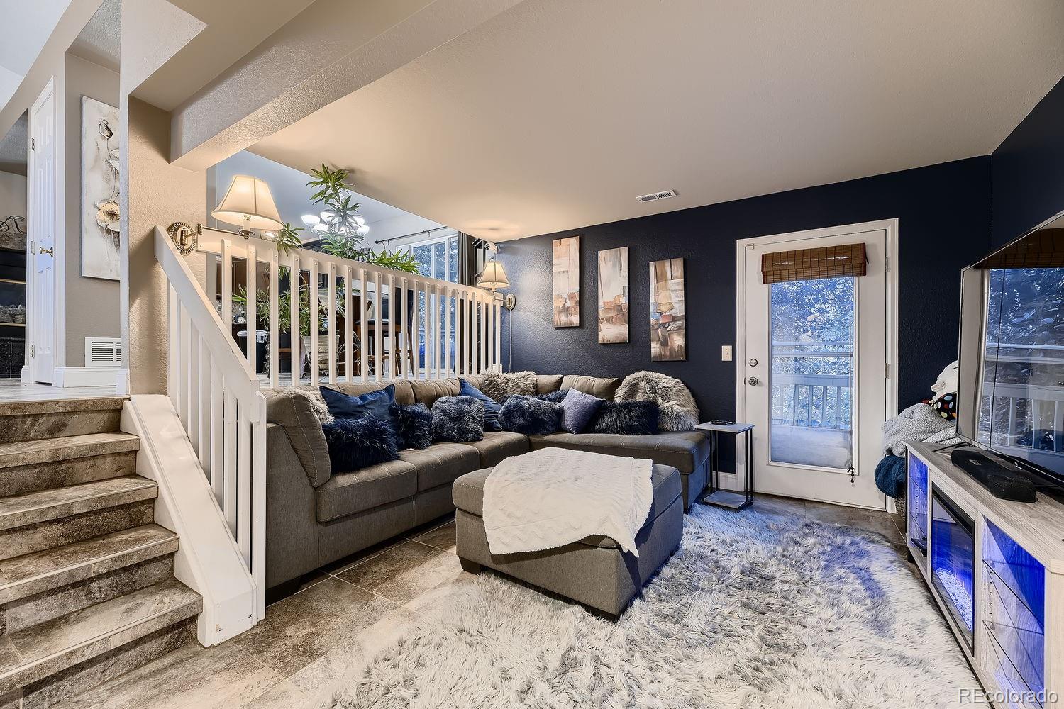 6582 Taft Way, Littleton, CO 80127, 4 Bedrooms Bedrooms, ,3 BathroomsBathrooms,Residential,For Sale,Taft,REC8280126