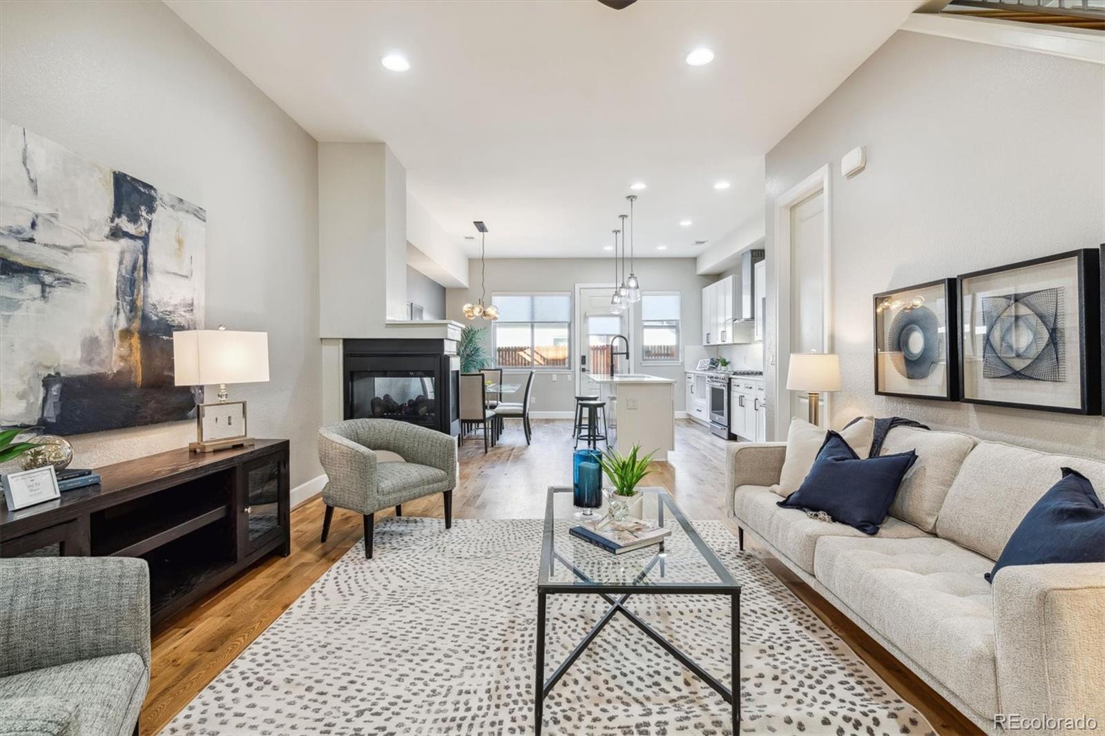 Restricted Address, 3 Bedrooms Bedrooms, ,4 BathroomsBathrooms,Residential,For Sale,Elm,REC8457153