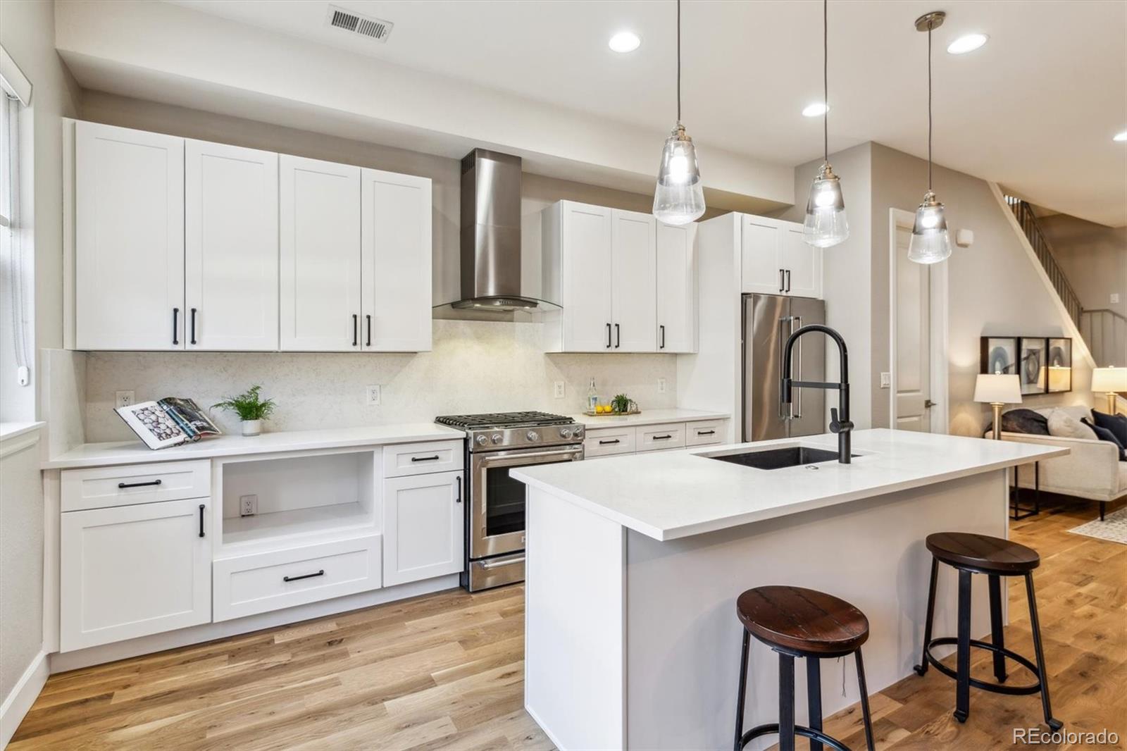 Restricted Address, 3 Bedrooms Bedrooms, ,4 BathroomsBathrooms,Residential,For Sale,Elm,REC8457153