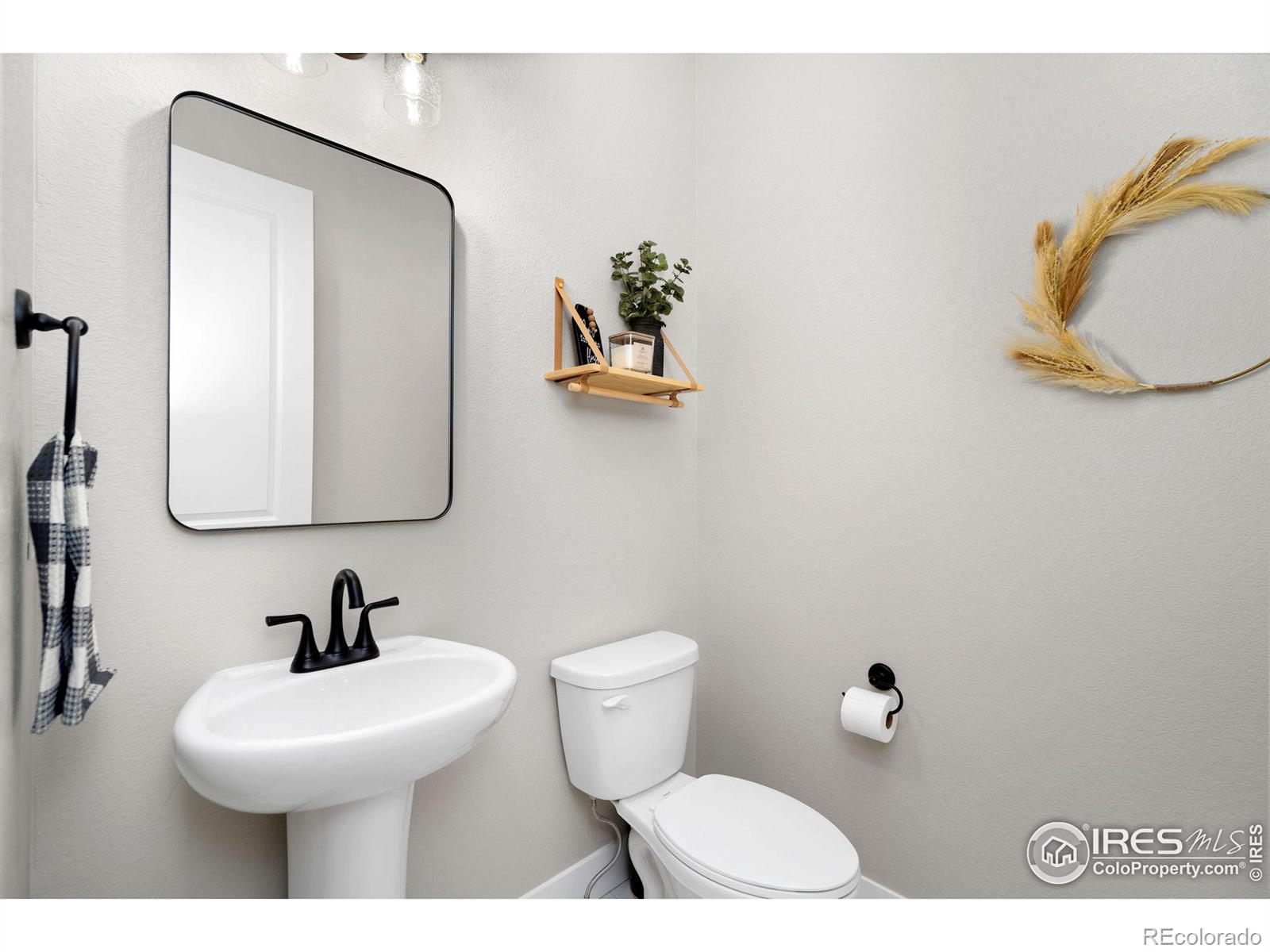 6243 Vernazza Way #2, Windsor, CO 80550, 2 Bedrooms Bedrooms, ,3 BathroomsBathrooms,Residential,For Sale,Vernazza,RECIR1022877