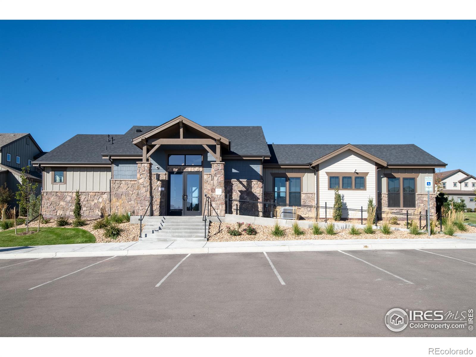 6243 Vernazza Way #2, Windsor, CO 80550, 2 Bedrooms Bedrooms, ,3 BathroomsBathrooms,Residential,For Sale,Vernazza,RECIR1022877