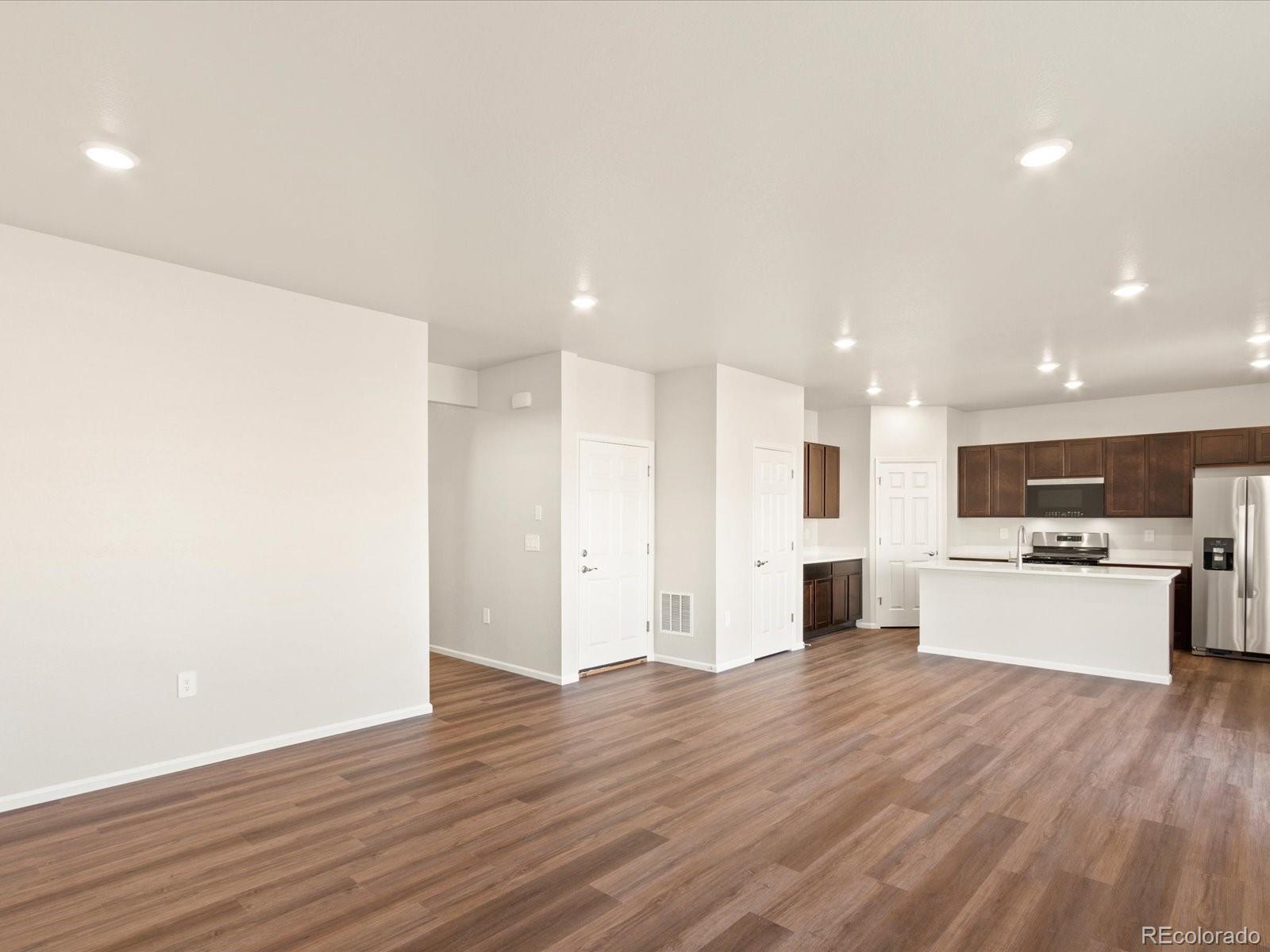 1039 Odessa Lake Road, Severance, CO 80550, 4 Bedrooms Bedrooms, ,3 BathroomsBathrooms,Residential,For Sale,Odessa Lake,REC1550574