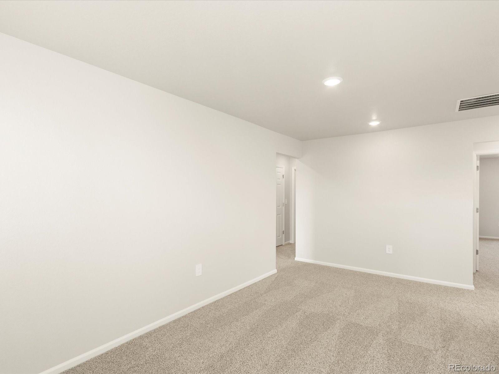 1039 Odessa Lake Road, Severance, CO 80550, 4 Bedrooms Bedrooms, ,3 BathroomsBathrooms,Residential,For Sale,Odessa Lake,REC1550574