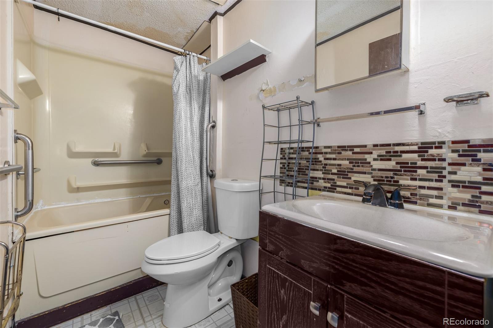 4981 Xanadu Street, Denver, CO 80239, 5 Bedrooms Bedrooms, ,3 BathroomsBathrooms,Residential,For Sale,Xanadu,REC7660166