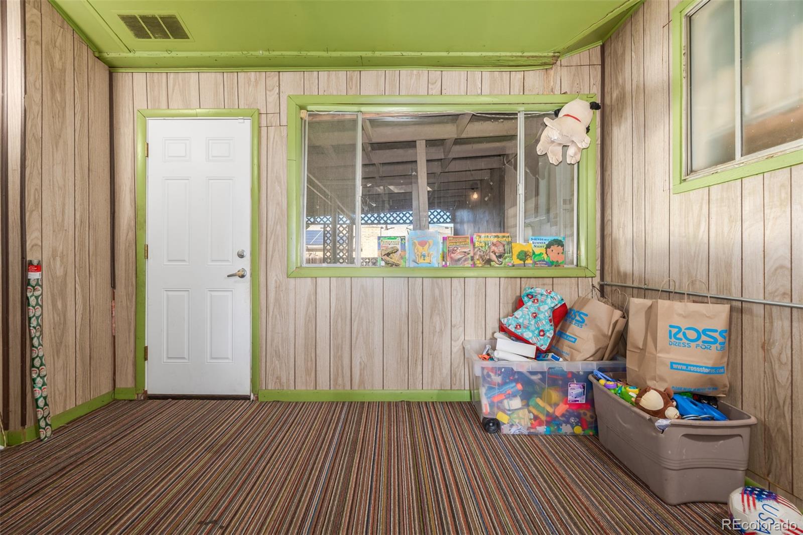 4981 Xanadu Street, Denver, CO 80239, 5 Bedrooms Bedrooms, ,3 BathroomsBathrooms,Residential,For Sale,Xanadu,REC7660166