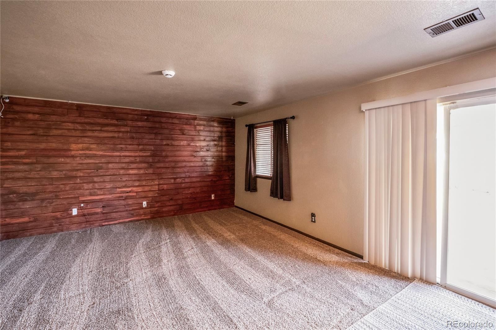 341 18th Court, Brighton, CO 80601, 3 Bedrooms Bedrooms, ,2 BathroomsBathrooms,Residential,For Sale,18th,REC9350126
