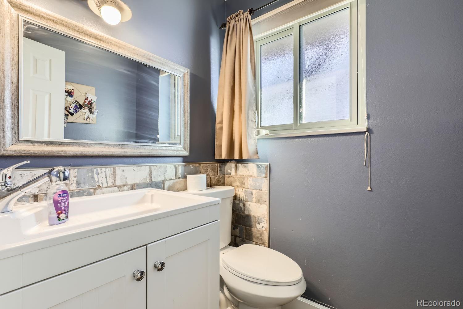 747 10th Avenue, Brighton, CO 80601, 4 Bedrooms Bedrooms, ,3 BathroomsBathrooms,Residential,For Sale,10th,REC6625776