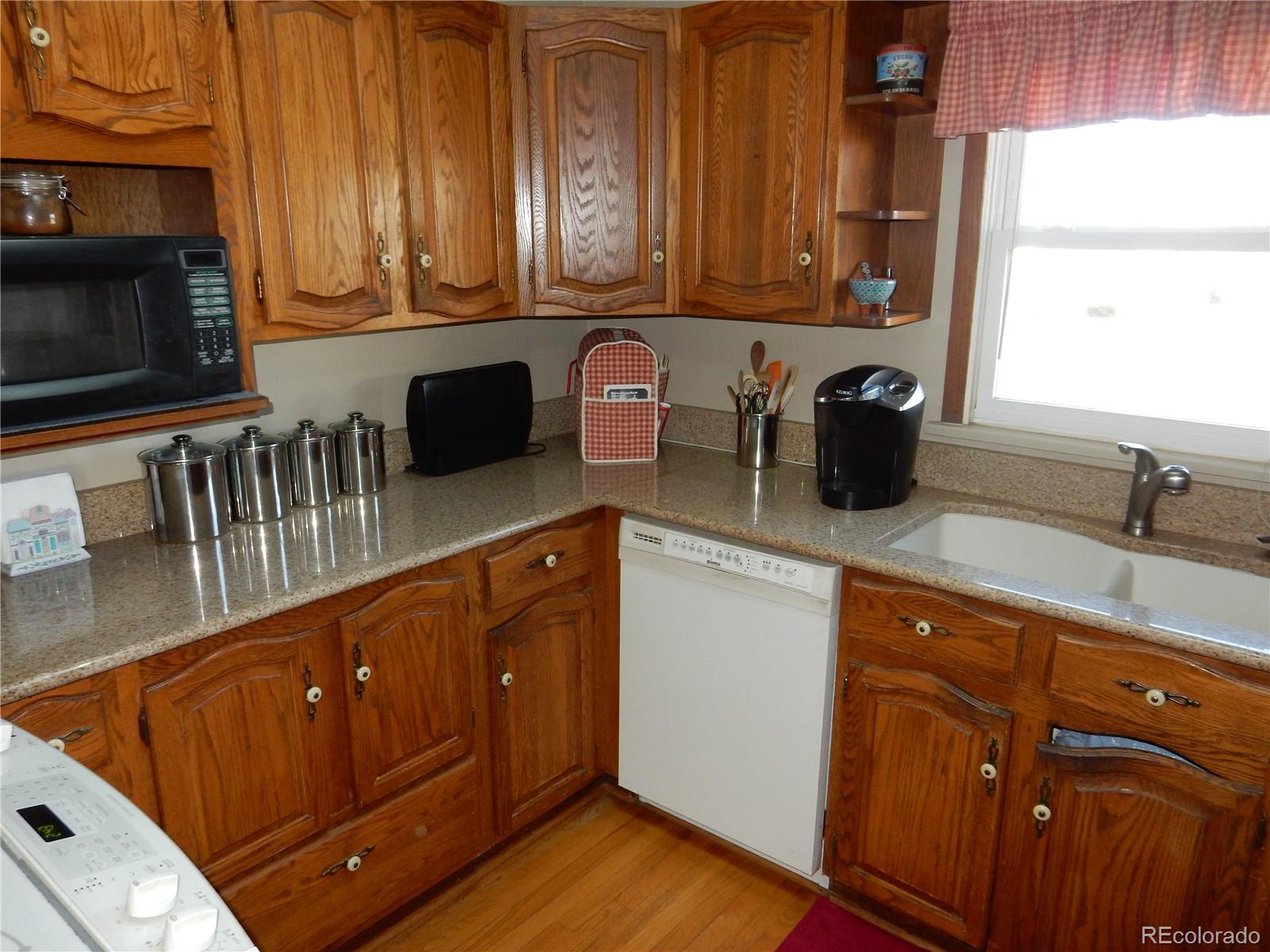 19200 Smith Road, Aurora, CO 80011, 4 Bedrooms Bedrooms, ,3 BathroomsBathrooms,Residential,For Sale,Smith,REC6557742