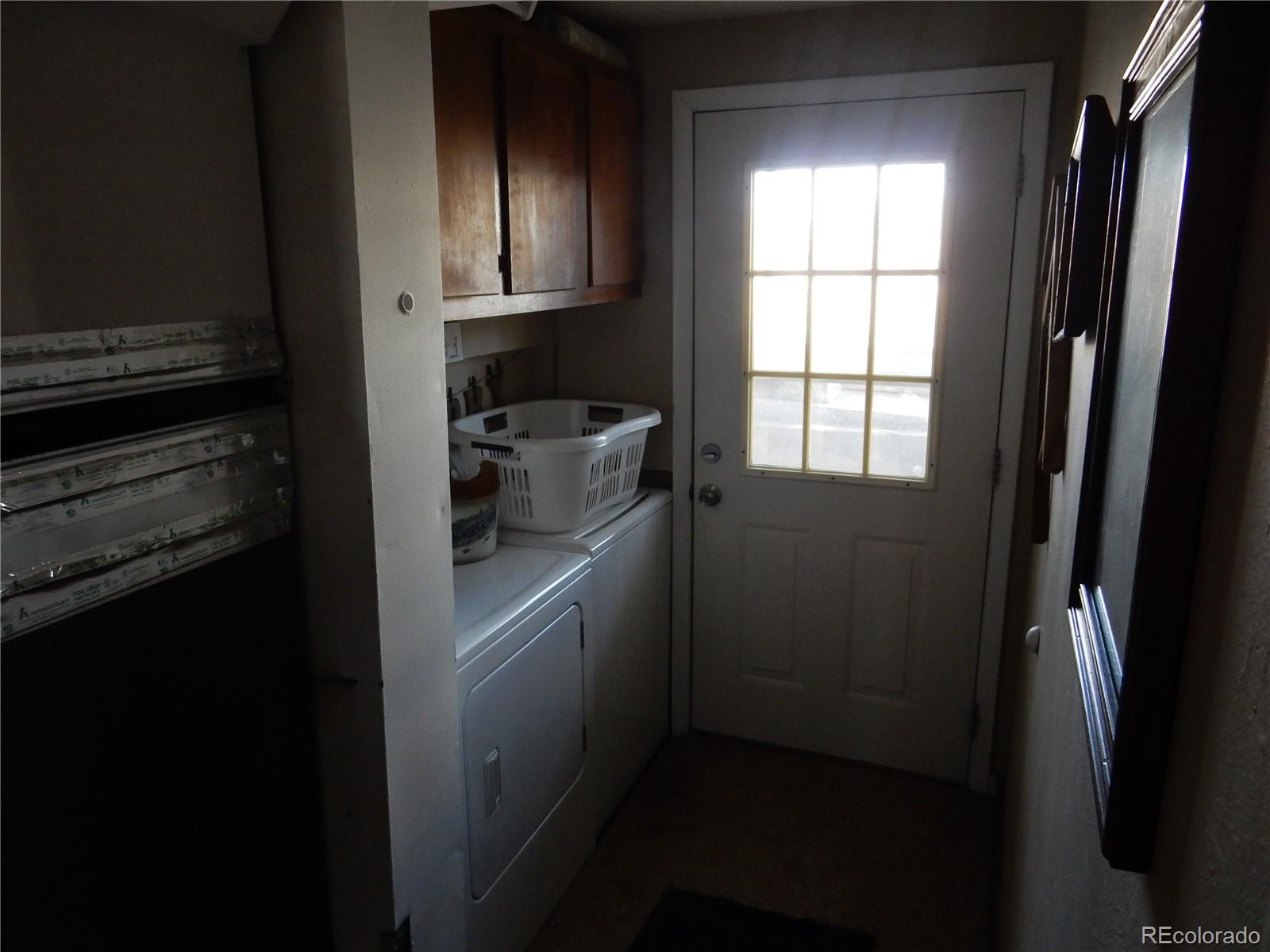 19200 Smith Road, Aurora, CO 80011, 4 Bedrooms Bedrooms, ,3 BathroomsBathrooms,Residential,For Sale,Smith,REC6557742