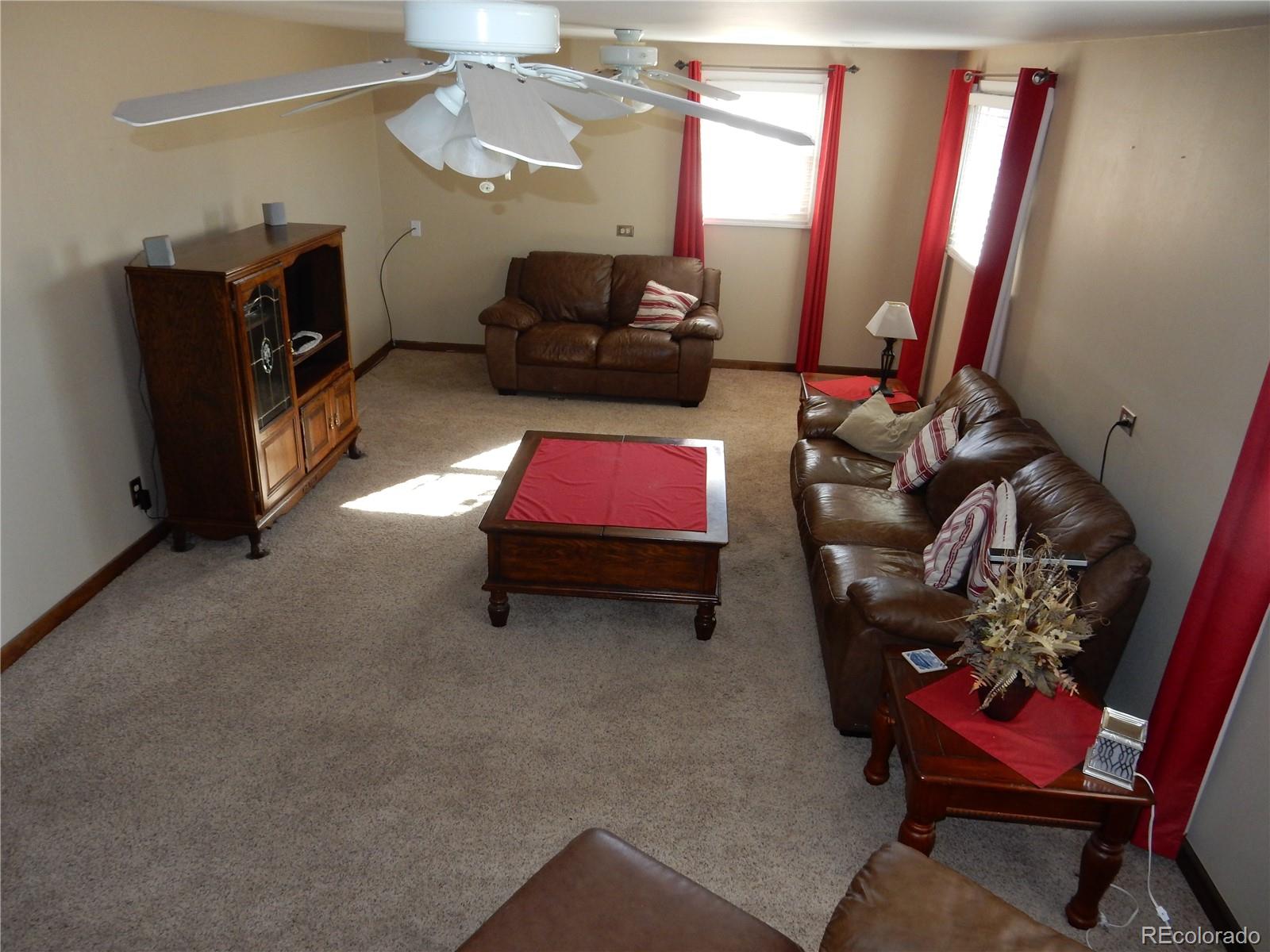 19200 Smith Road, Aurora, CO 80011, 4 Bedrooms Bedrooms, ,3 BathroomsBathrooms,Residential,For Sale,Smith,REC6557742