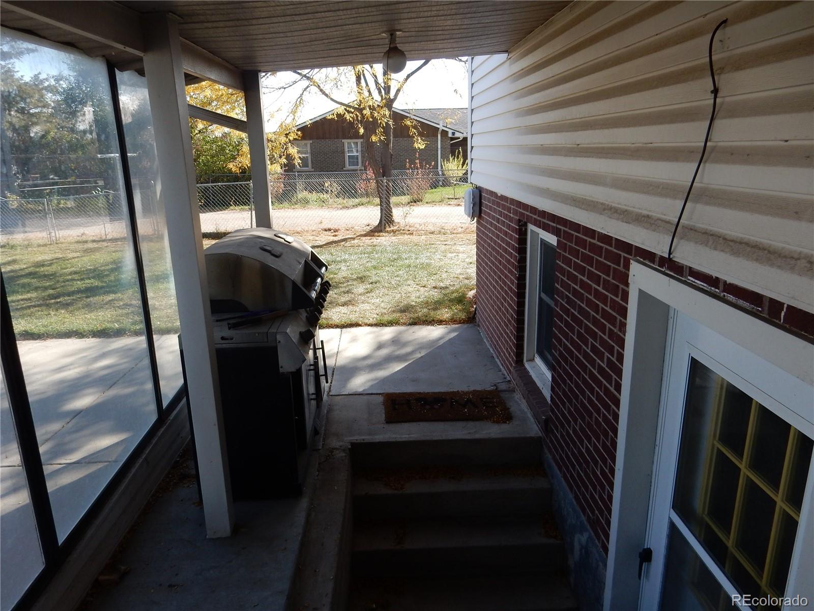 19200 Smith Road, Aurora, CO 80011, 4 Bedrooms Bedrooms, ,3 BathroomsBathrooms,Residential,For Sale,Smith,REC6557742