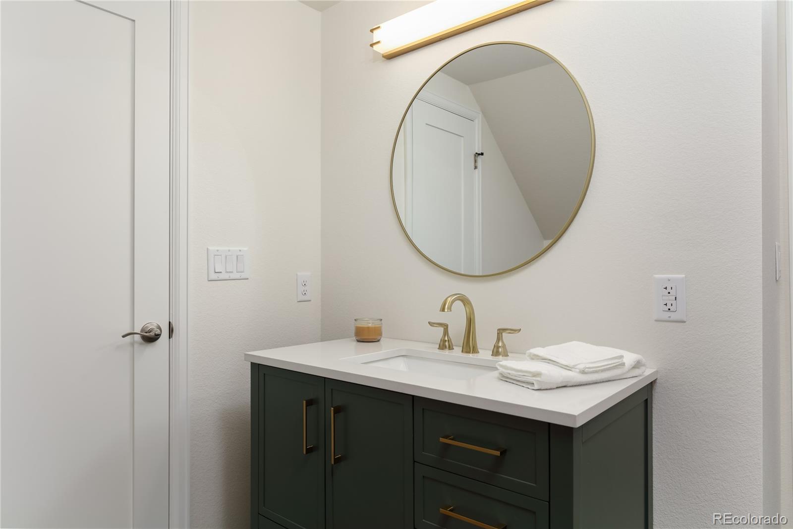 Restricted Address, 3 Bedrooms Bedrooms, ,4 BathroomsBathrooms,Residential,For Sale,Collyer,REC2396717