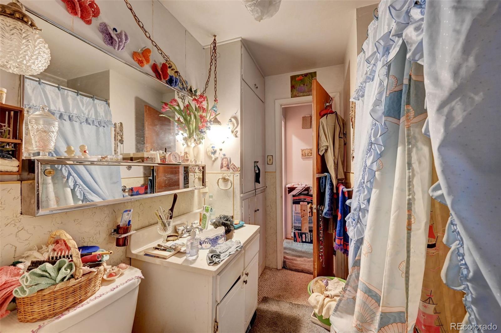 3680 Pontiac Street, Denver, CO 80207, 5 Bedrooms Bedrooms, ,2 BathroomsBathrooms,Residential,For Sale,Pontiac,REC5257596