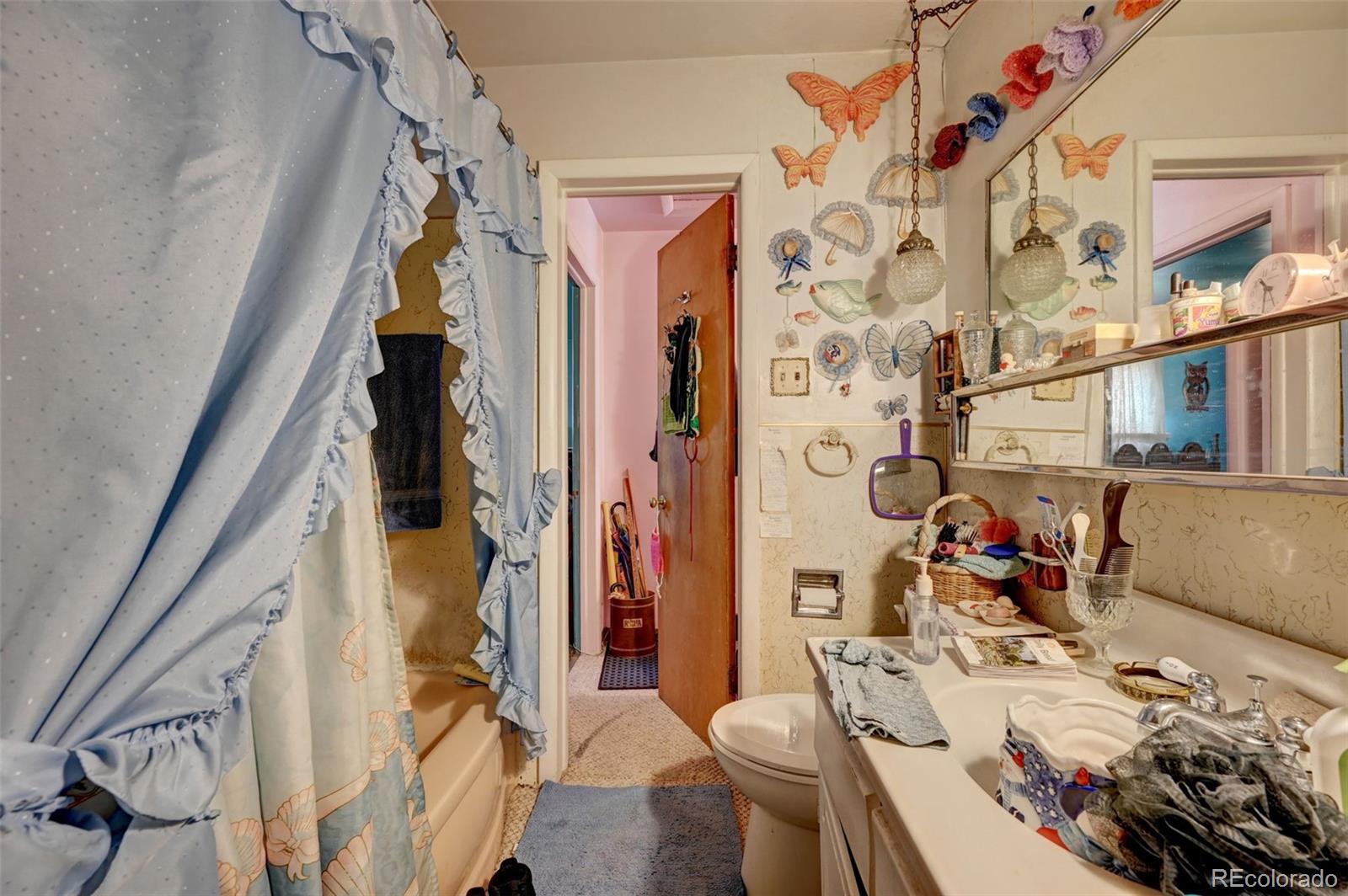 3680 Pontiac Street, Denver, CO 80207, 5 Bedrooms Bedrooms, ,2 BathroomsBathrooms,Residential,For Sale,Pontiac,REC5257596