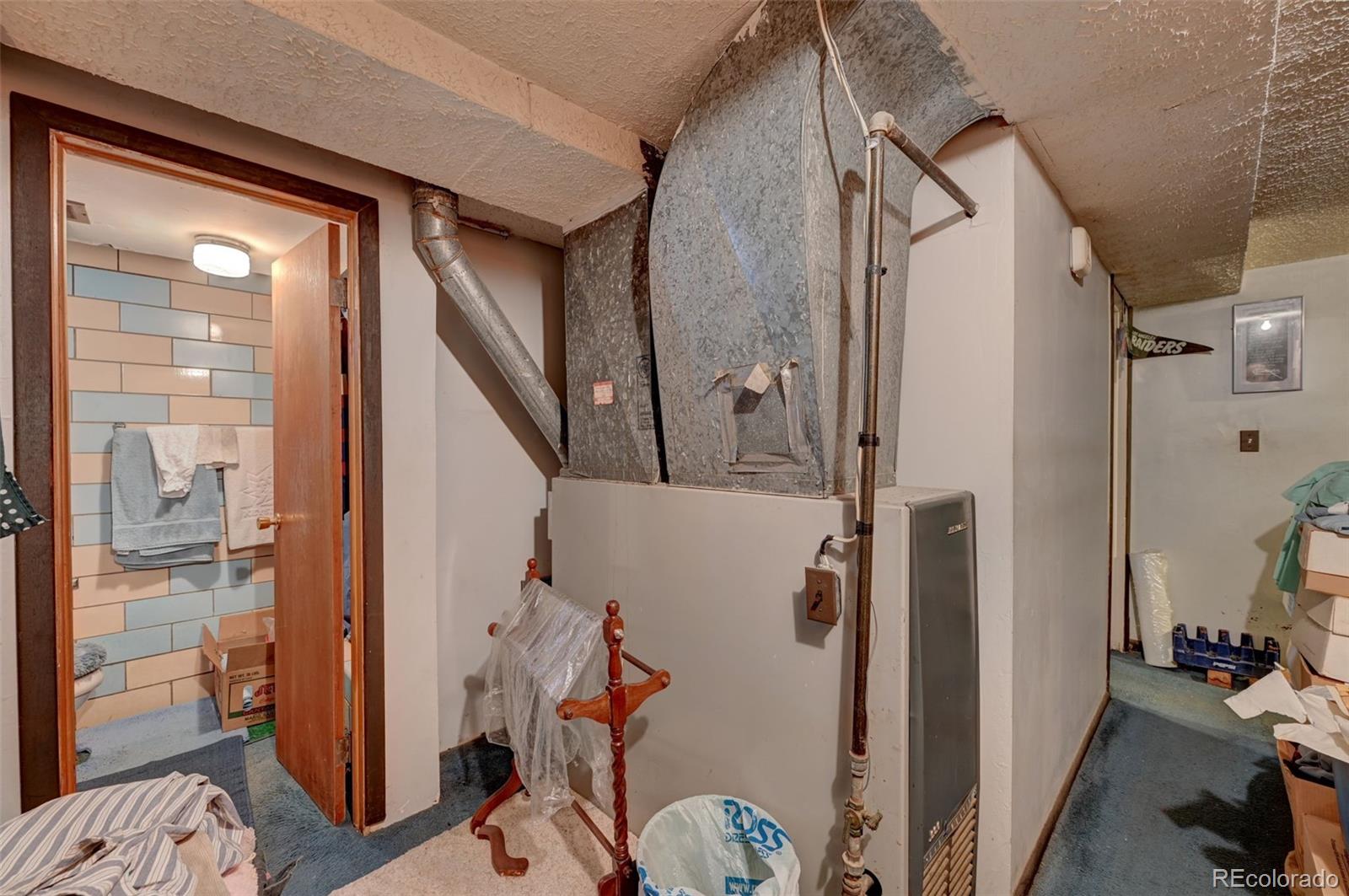 3680 Pontiac Street, Denver, CO 80207, 5 Bedrooms Bedrooms, ,2 BathroomsBathrooms,Residential,For Sale,Pontiac,REC5257596