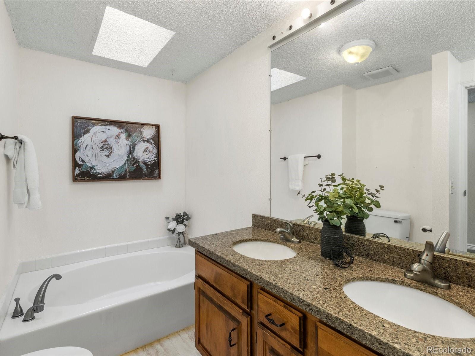 11555 70th Place #E, Arvada, CO 80004, 3 Bedrooms Bedrooms, ,2 BathroomsBathrooms,Residential,For Sale,70th,REC2341142