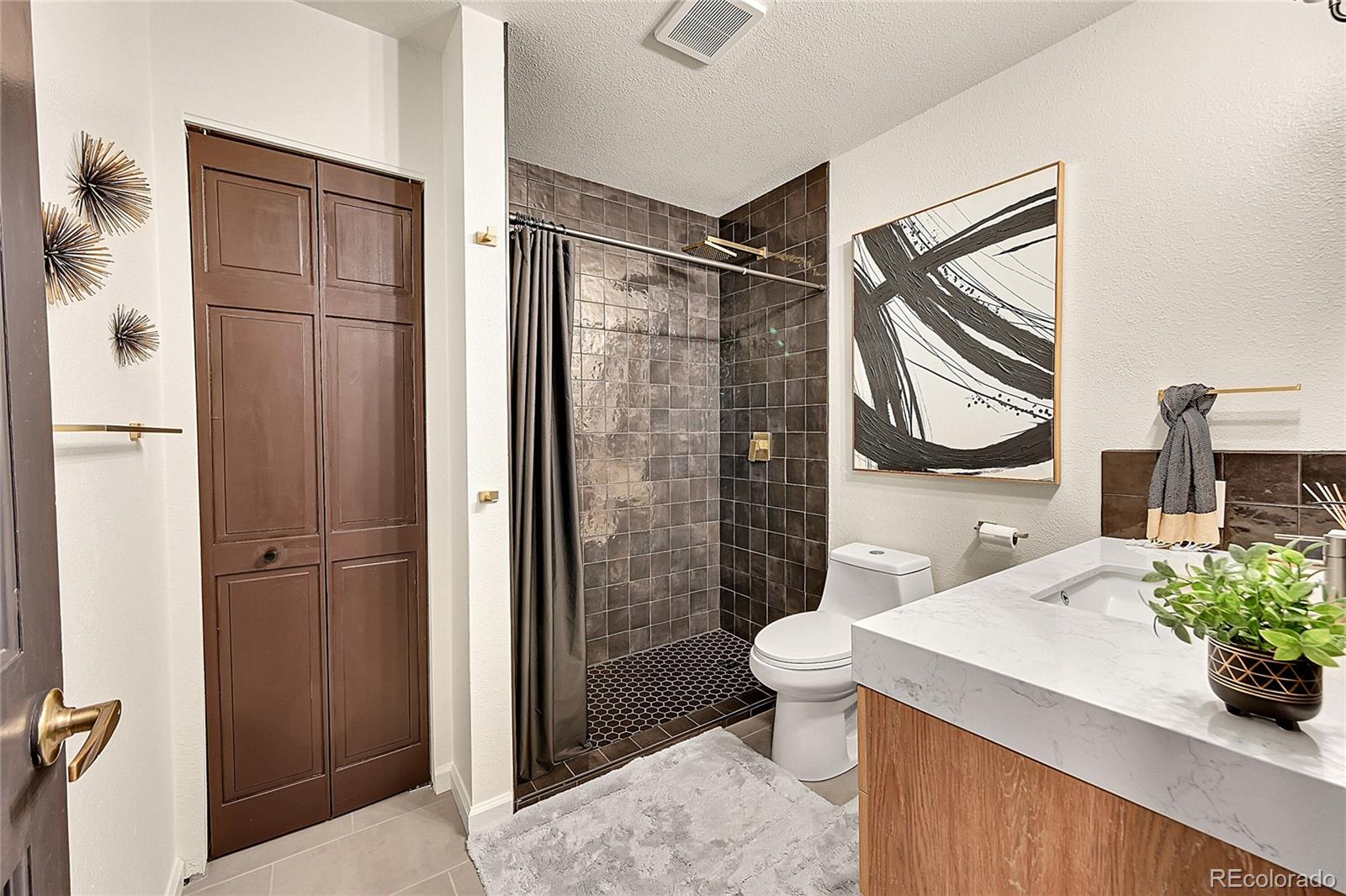 8959 Hillview Road, Morrison, CO 80465, 5 Bedrooms Bedrooms, ,3 BathroomsBathrooms,Residential,For Sale,Hillview,REC4810325