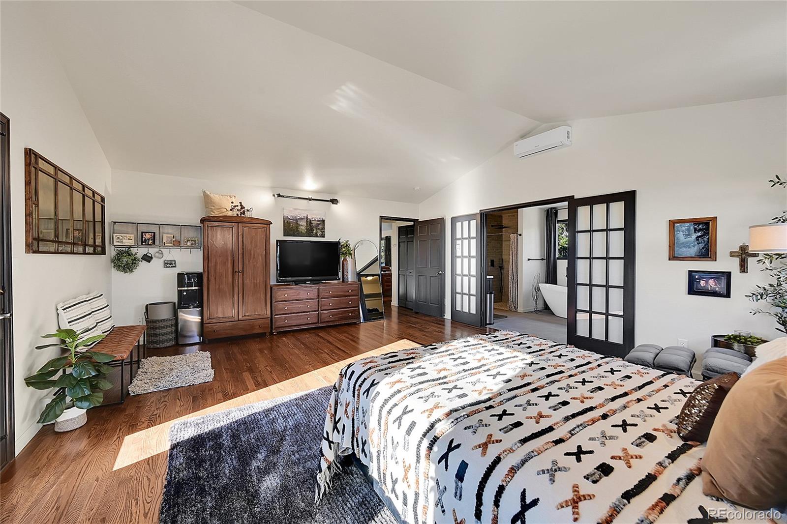 8959 Hillview Road, Morrison, CO 80465, 5 Bedrooms Bedrooms, ,3 BathroomsBathrooms,Residential,For Sale,Hillview,REC4810325