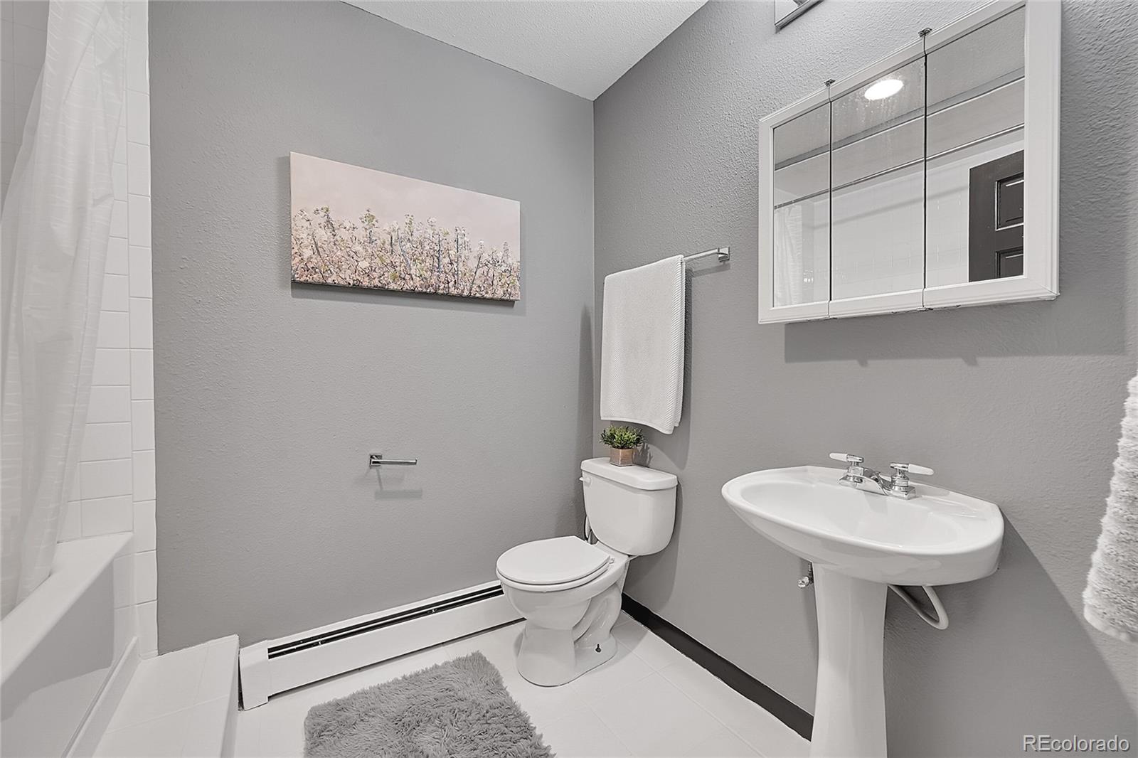 8959 Hillview Road, Morrison, CO 80465, 5 Bedrooms Bedrooms, ,3 BathroomsBathrooms,Residential,For Sale,Hillview,REC4810325