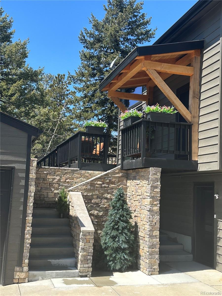 8959 Hillview Road, Morrison, CO 80465, 5 Bedrooms Bedrooms, ,3 BathroomsBathrooms,Residential,For Sale,Hillview,REC4810325