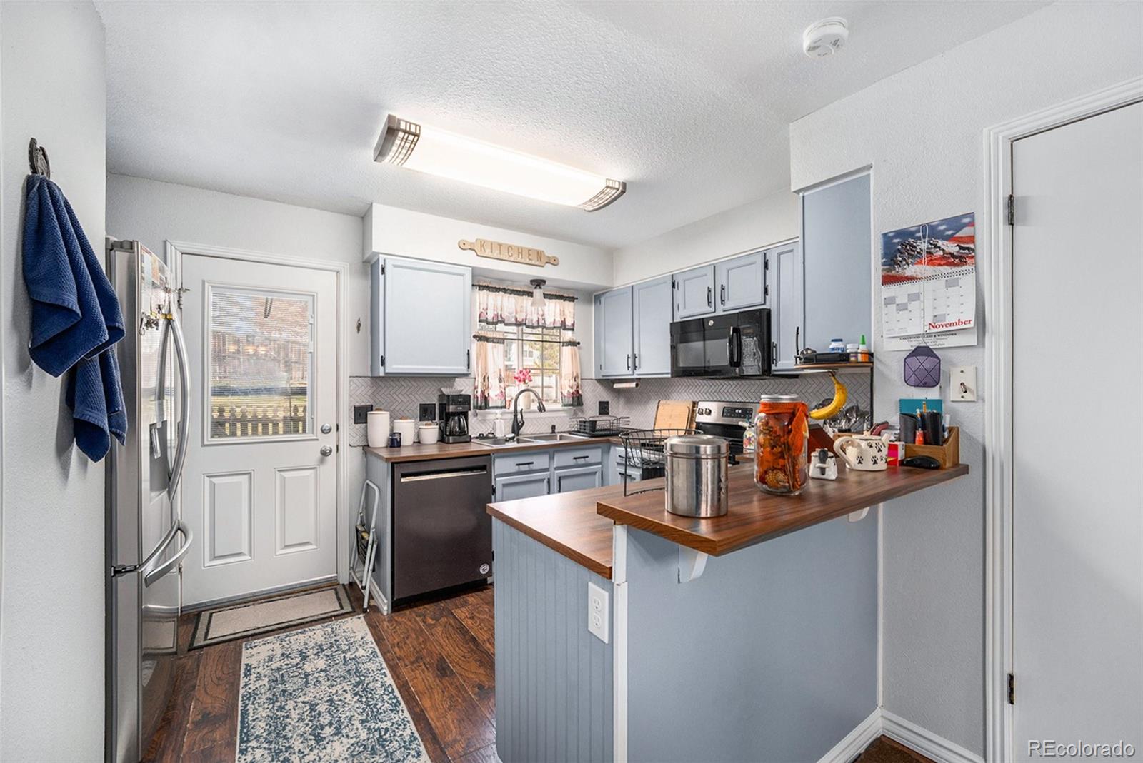 10775 Dartmouth Avenue, Lakewood, CO 80227, 3 Bedrooms Bedrooms, ,2 BathroomsBathrooms,Residential,For Sale,Dartmouth,REC3939977