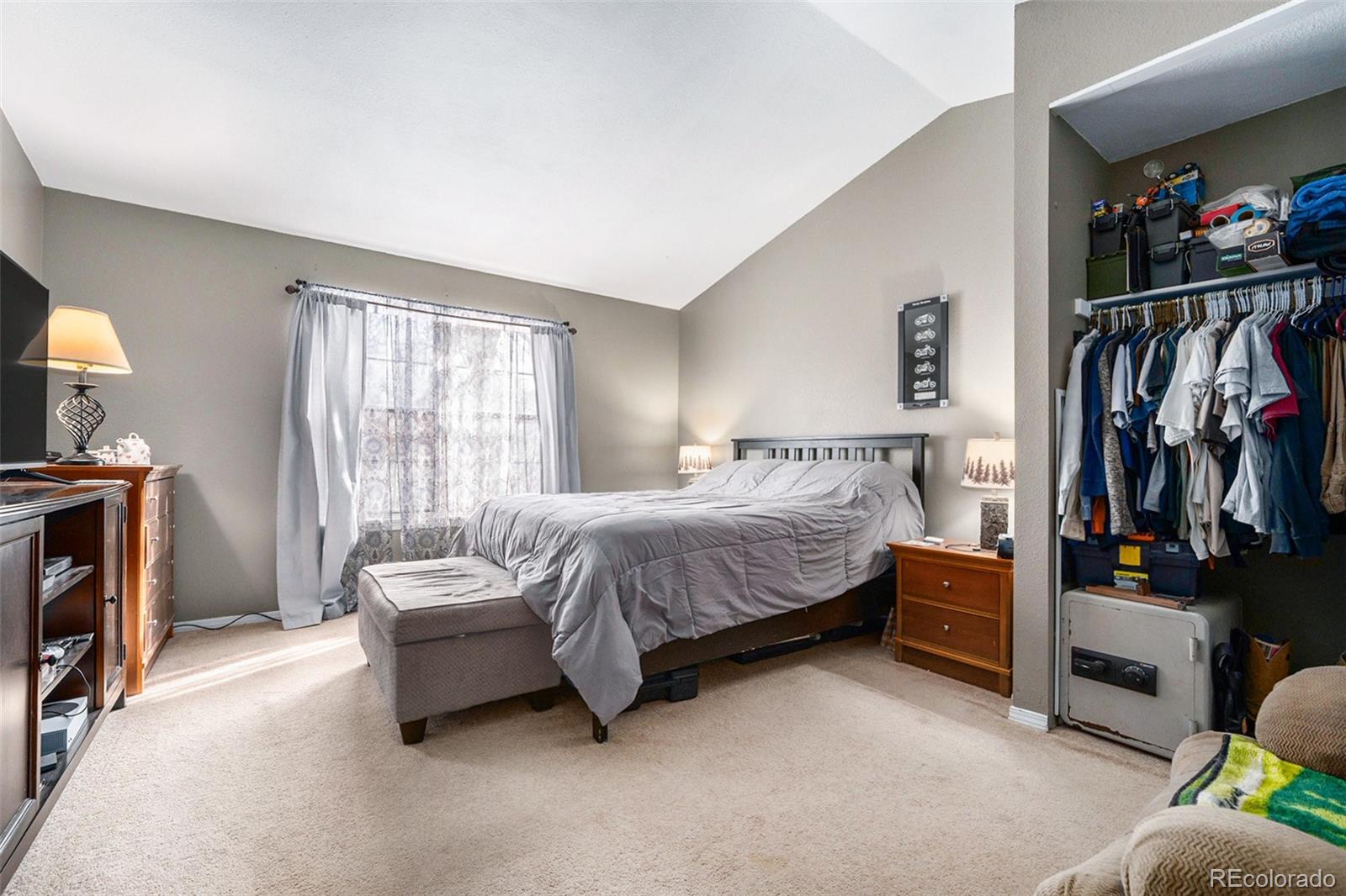 10775 Dartmouth Avenue, Lakewood, CO 80227, 3 Bedrooms Bedrooms, ,2 BathroomsBathrooms,Residential,For Sale,Dartmouth,REC3939977