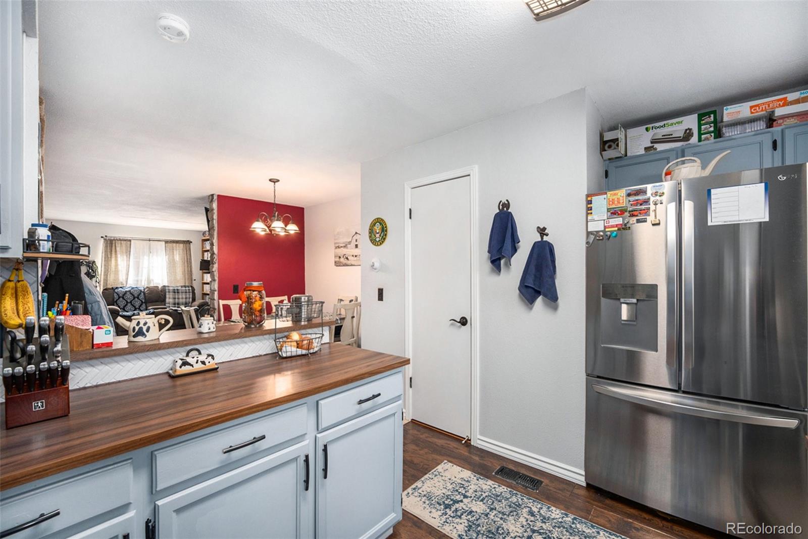 10775 Dartmouth Avenue, Lakewood, CO 80227, 3 Bedrooms Bedrooms, ,2 BathroomsBathrooms,Residential,For Sale,Dartmouth,REC3939977