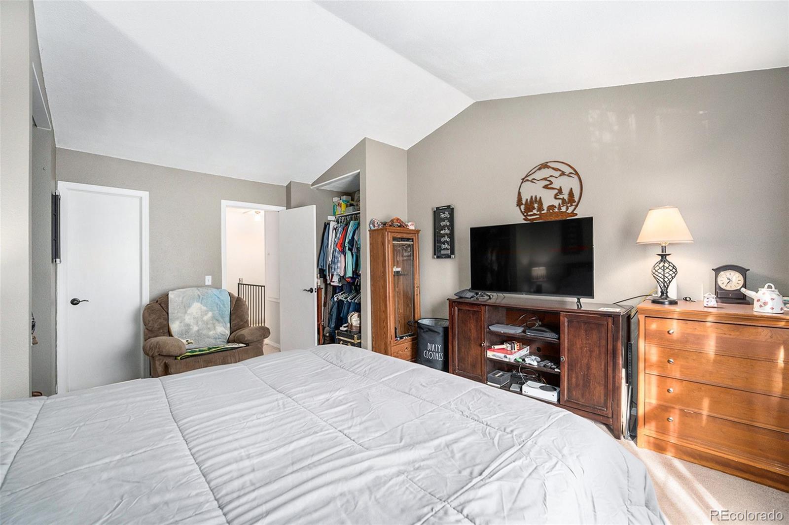 10775 Dartmouth Avenue, Lakewood, CO 80227, 3 Bedrooms Bedrooms, ,2 BathroomsBathrooms,Residential,For Sale,Dartmouth,REC3939977