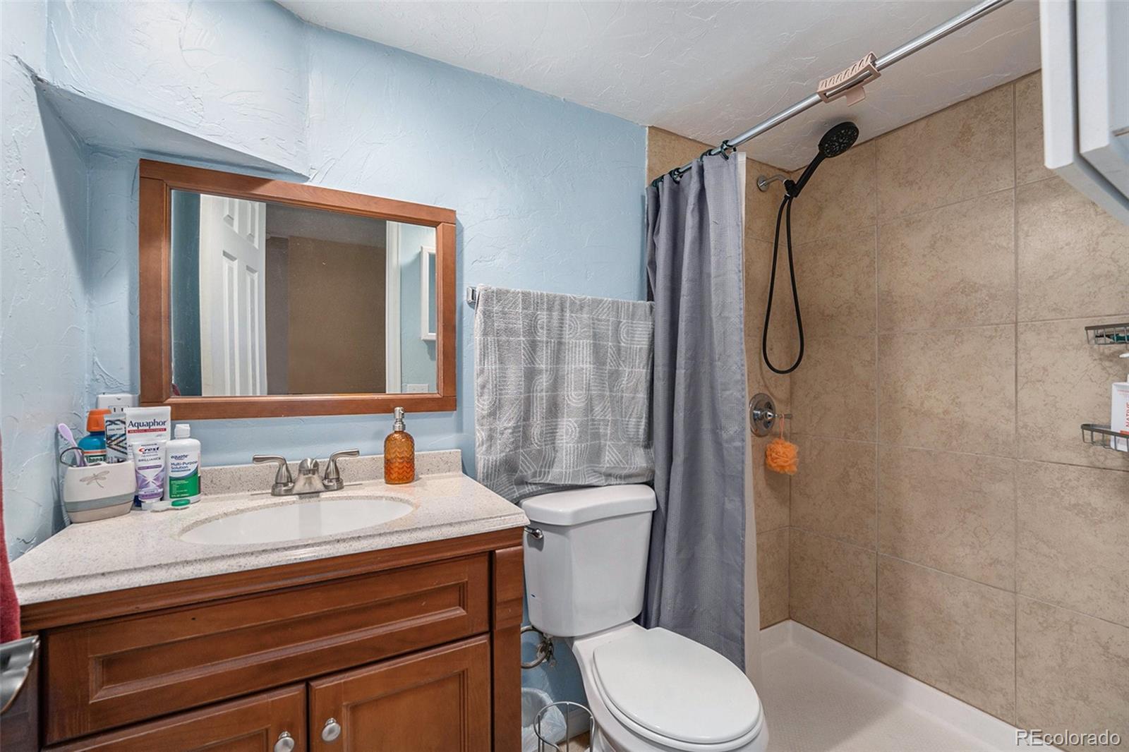 10775 Dartmouth Avenue, Lakewood, CO 80227, 3 Bedrooms Bedrooms, ,2 BathroomsBathrooms,Residential,For Sale,Dartmouth,REC3939977