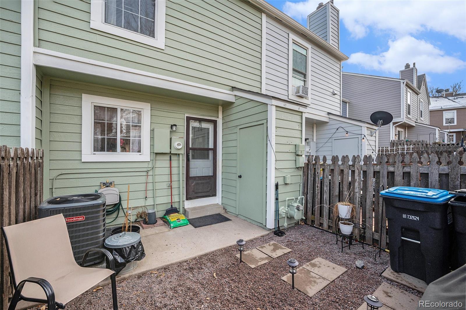 10775 Dartmouth Avenue, Lakewood, CO 80227, 3 Bedrooms Bedrooms, ,2 BathroomsBathrooms,Residential,For Sale,Dartmouth,REC3939977