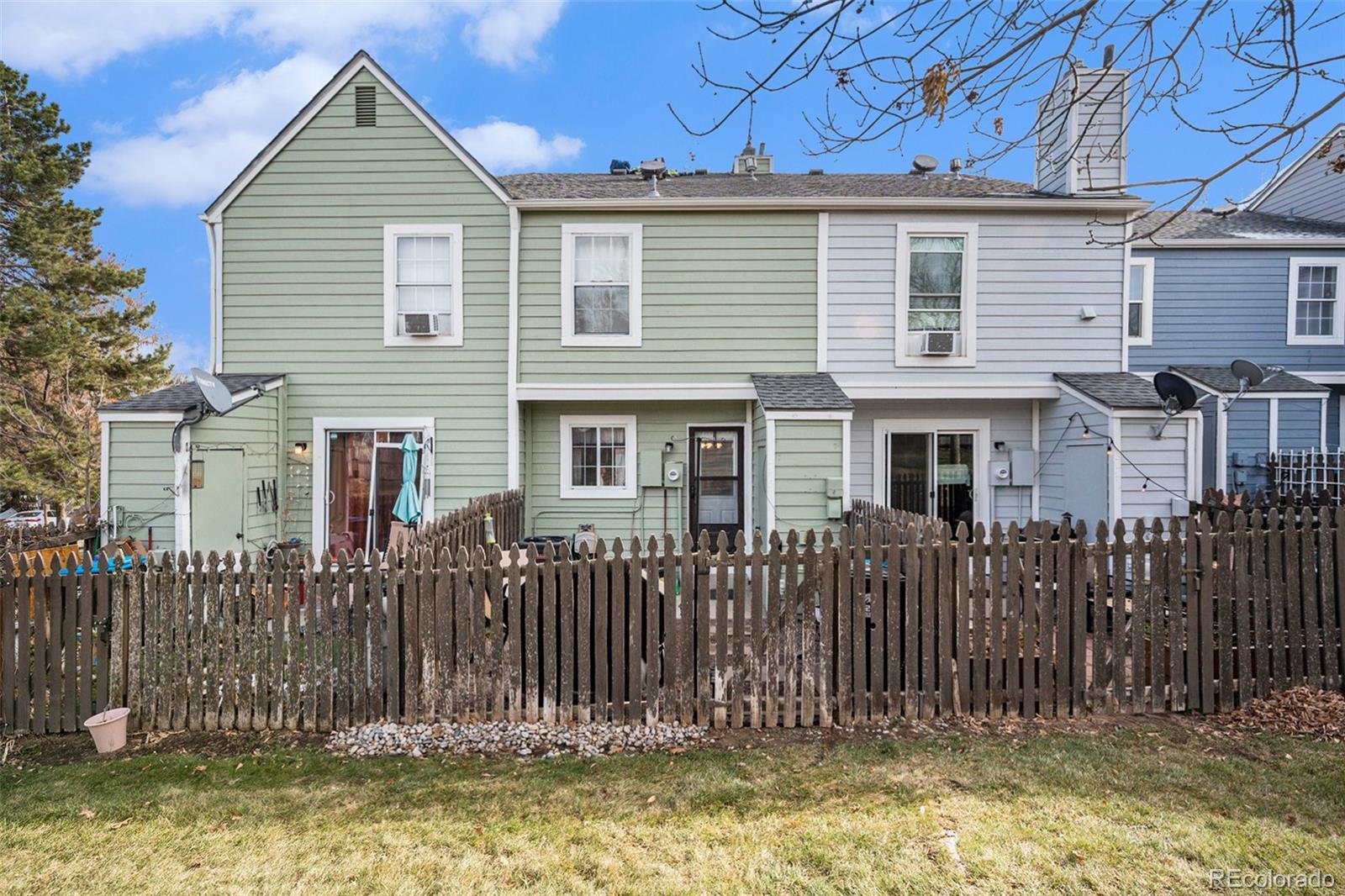 10775 Dartmouth Avenue, Lakewood, CO 80227, 3 Bedrooms Bedrooms, ,2 BathroomsBathrooms,Residential,For Sale,Dartmouth,REC3939977