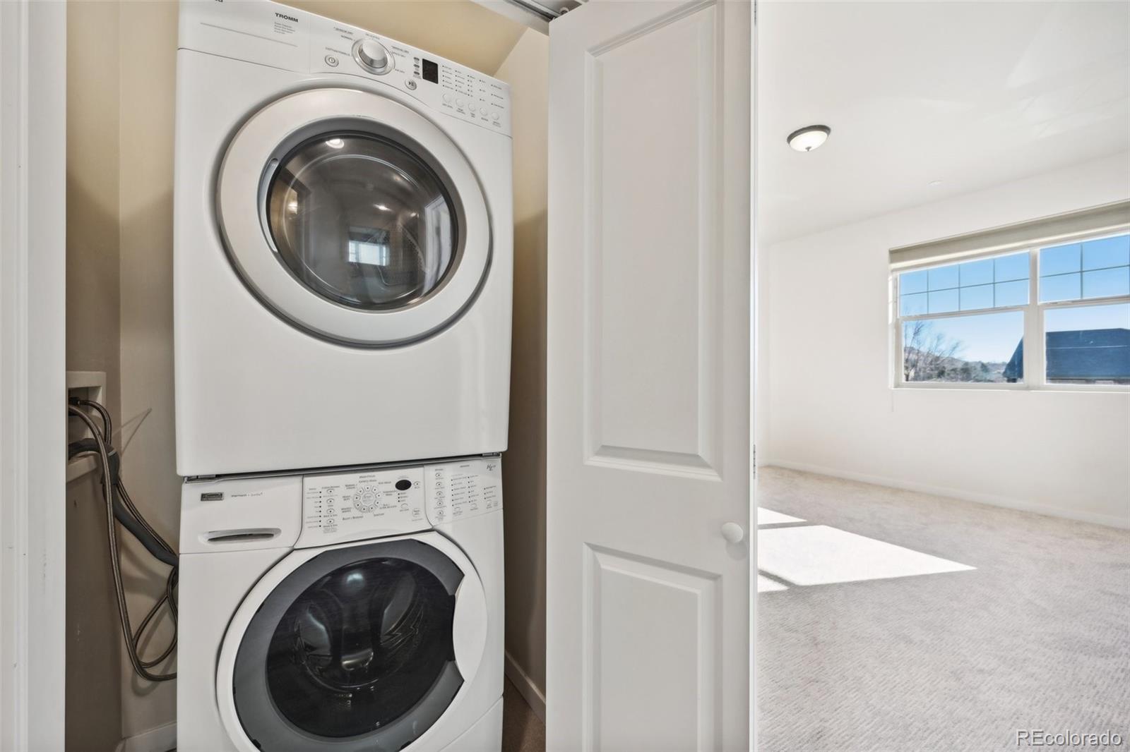 722 Washington Avenue #201, Golden, CO 80401, 2 Bedrooms Bedrooms, ,2 BathroomsBathrooms,Residential,For Sale,Washington,REC5578039