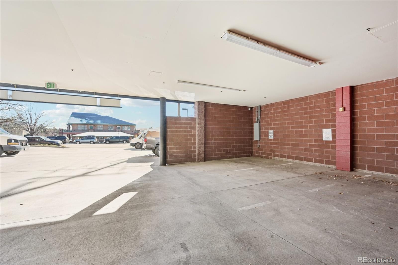 722 Washington Avenue #201, Golden, CO 80401, 2 Bedrooms Bedrooms, ,2 BathroomsBathrooms,Residential,For Sale,Washington,REC5578039