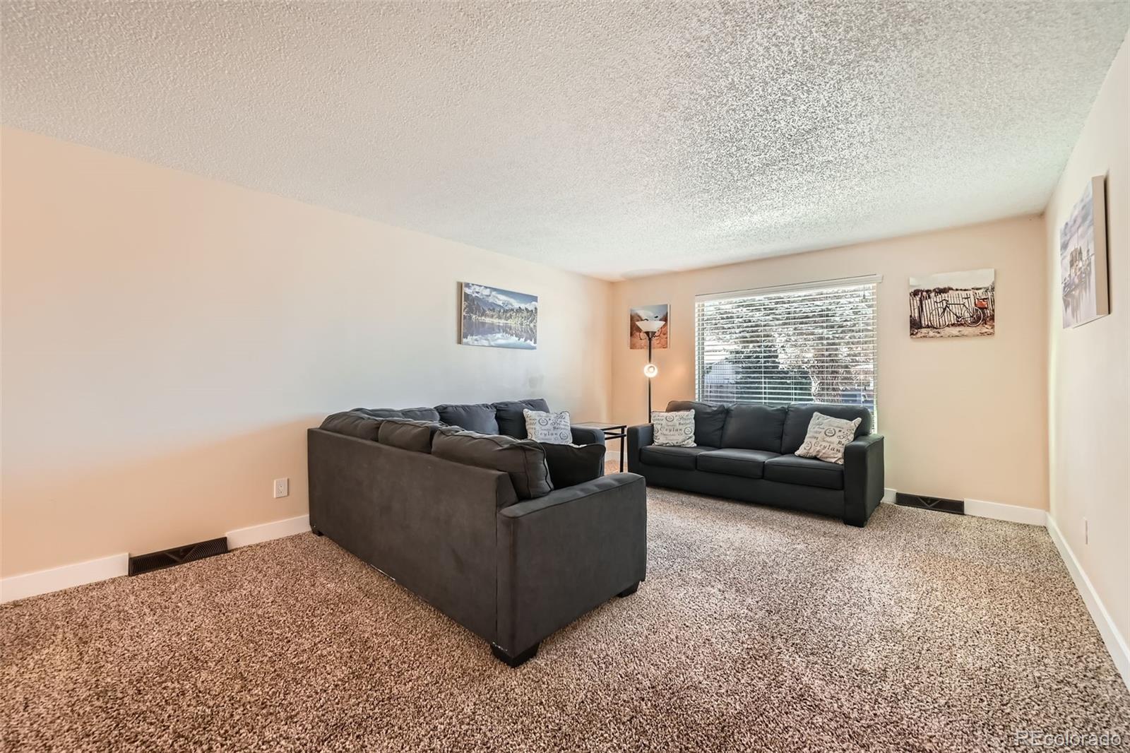11191 Harvard Drive, Aurora, CO 80014, 5 Bedrooms Bedrooms, ,4 BathroomsBathrooms,Residential,For Sale,Harvard,REC5698716