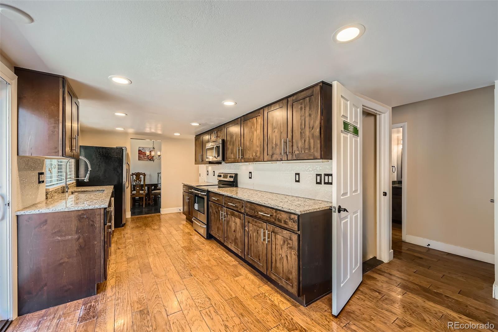 11191 Harvard Drive, Aurora, CO 80014, 5 Bedrooms Bedrooms, ,4 BathroomsBathrooms,Residential,For Sale,Harvard,REC5698716
