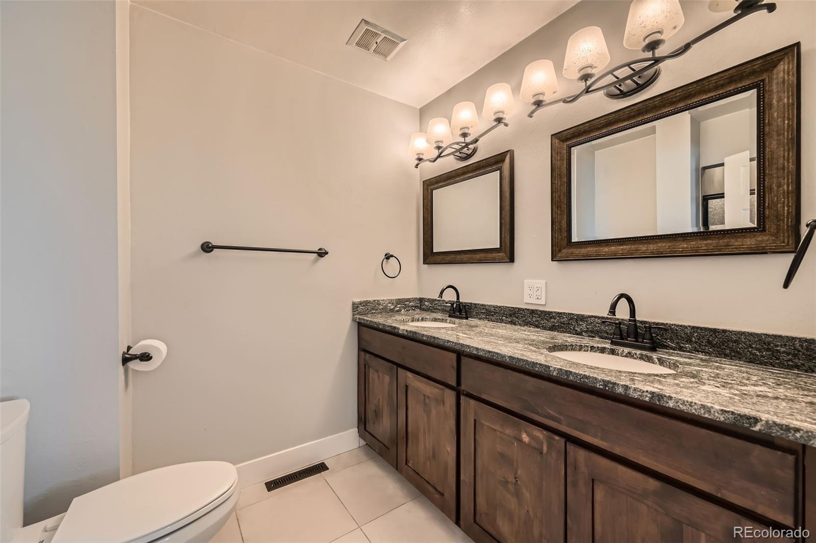 11191 Harvard Drive, Aurora, CO 80014, 5 Bedrooms Bedrooms, ,4 BathroomsBathrooms,Residential,For Sale,Harvard,REC5698716