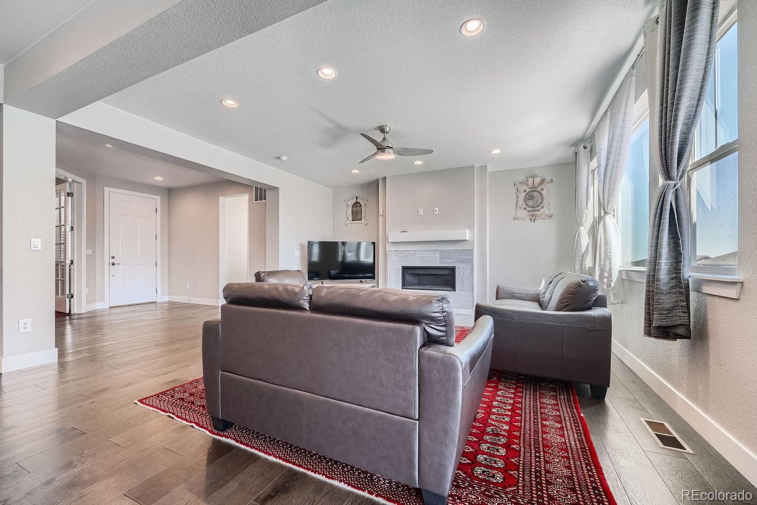 7060 Uriah Street, Aurora, CO 80016, 5 Bedrooms Bedrooms, ,4 BathroomsBathrooms,Residential,For Sale,Uriah,REC8927441