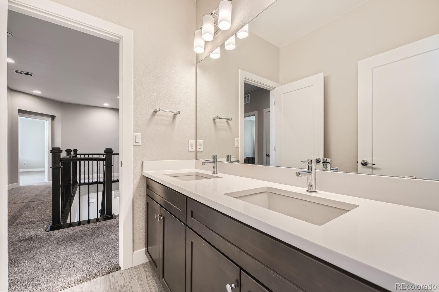 7060 Uriah Street, Aurora, CO 80016, 5 Bedrooms Bedrooms, ,4 BathroomsBathrooms,Residential,For Sale,Uriah,REC8927441