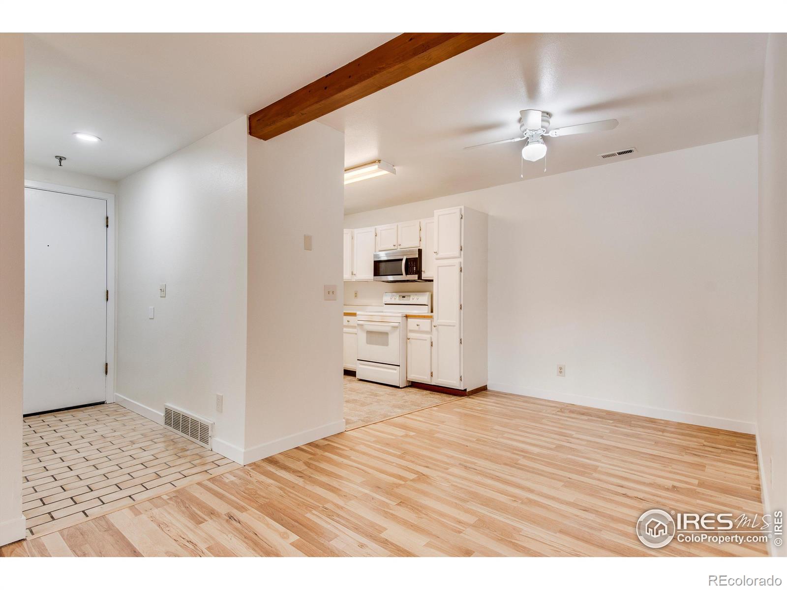 50 19th Avenue #1, Longmont, CO 80501, 2 Bedrooms Bedrooms, ,2 BathroomsBathrooms,Residential,For Sale,19th,RECIR1011972