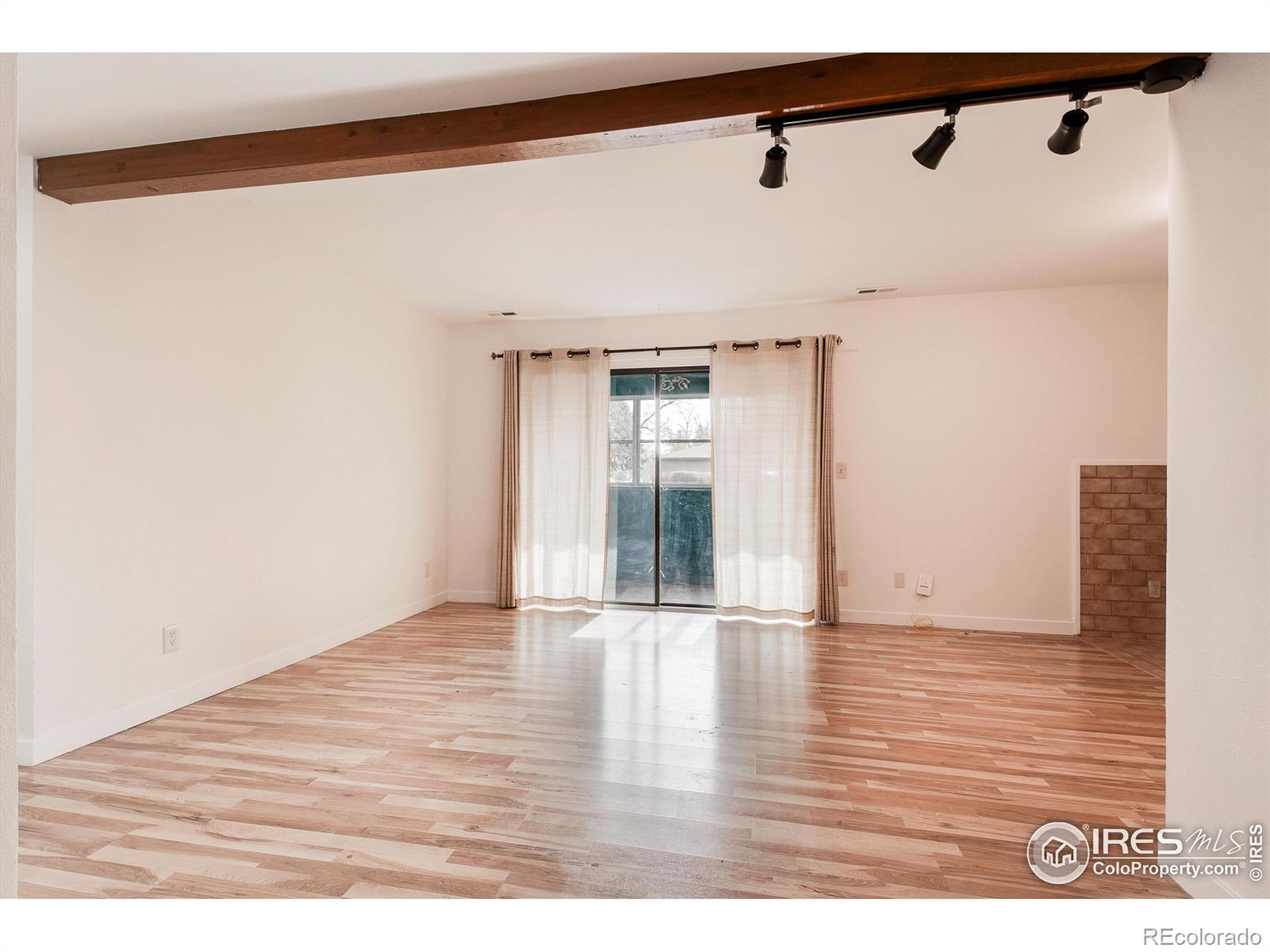 50 19th Avenue #1, Longmont, CO 80501, 2 Bedrooms Bedrooms, ,2 BathroomsBathrooms,Residential,For Sale,19th,RECIR1011972