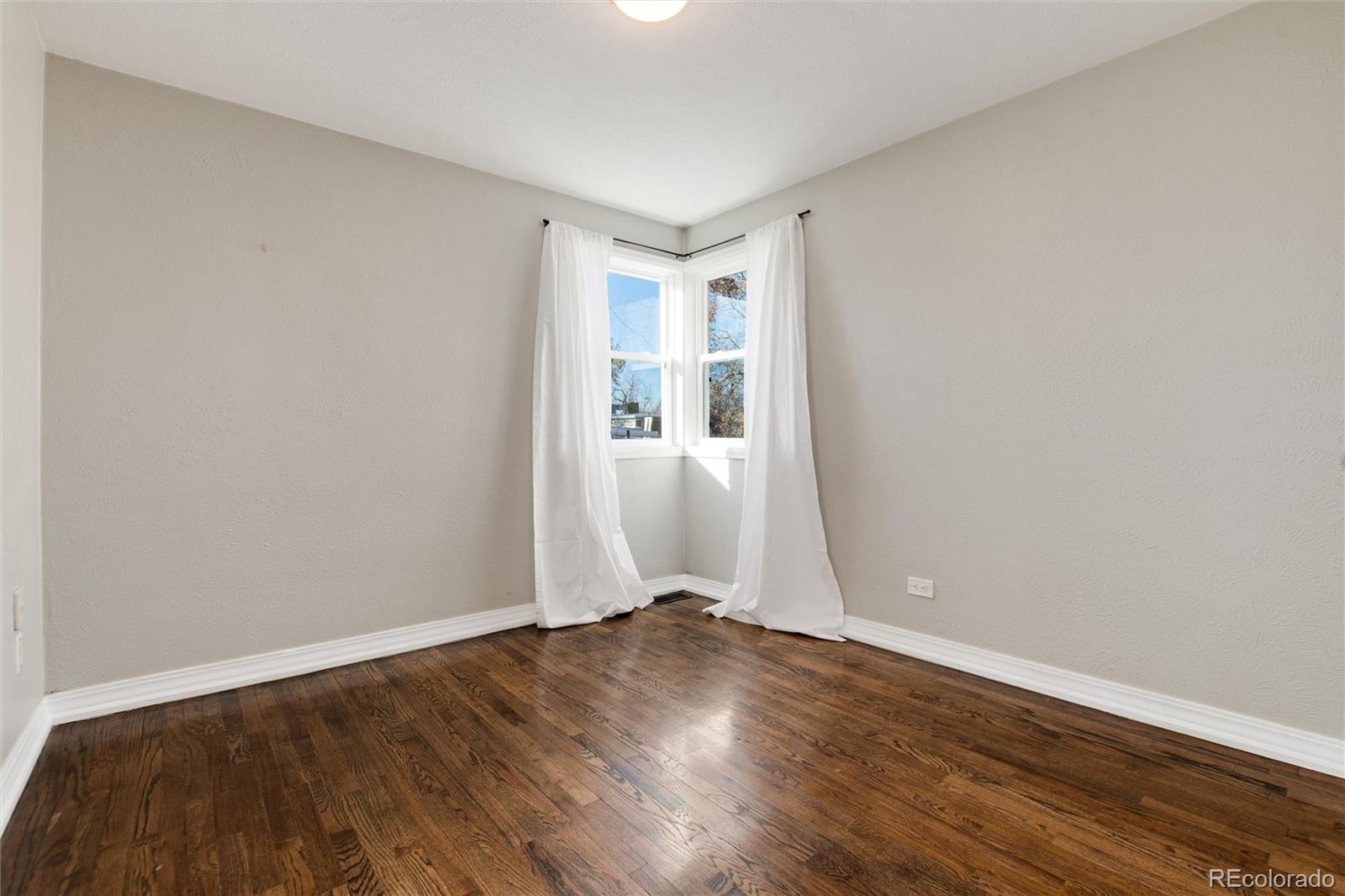 2301 Yale Avenue, Denver, CO 80210, 3 Bedrooms Bedrooms, ,2 BathroomsBathrooms,Residential,For Sale,Yale,REC4746637