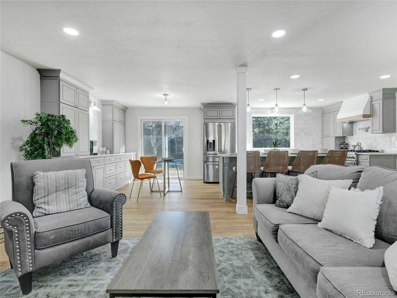 8834 E Radcliff Avenue, Denver, CO 80237, 4 Bedrooms Bedrooms, ,3 BathroomsBathrooms,Residential,For Sale,Radcliff,REC7649297