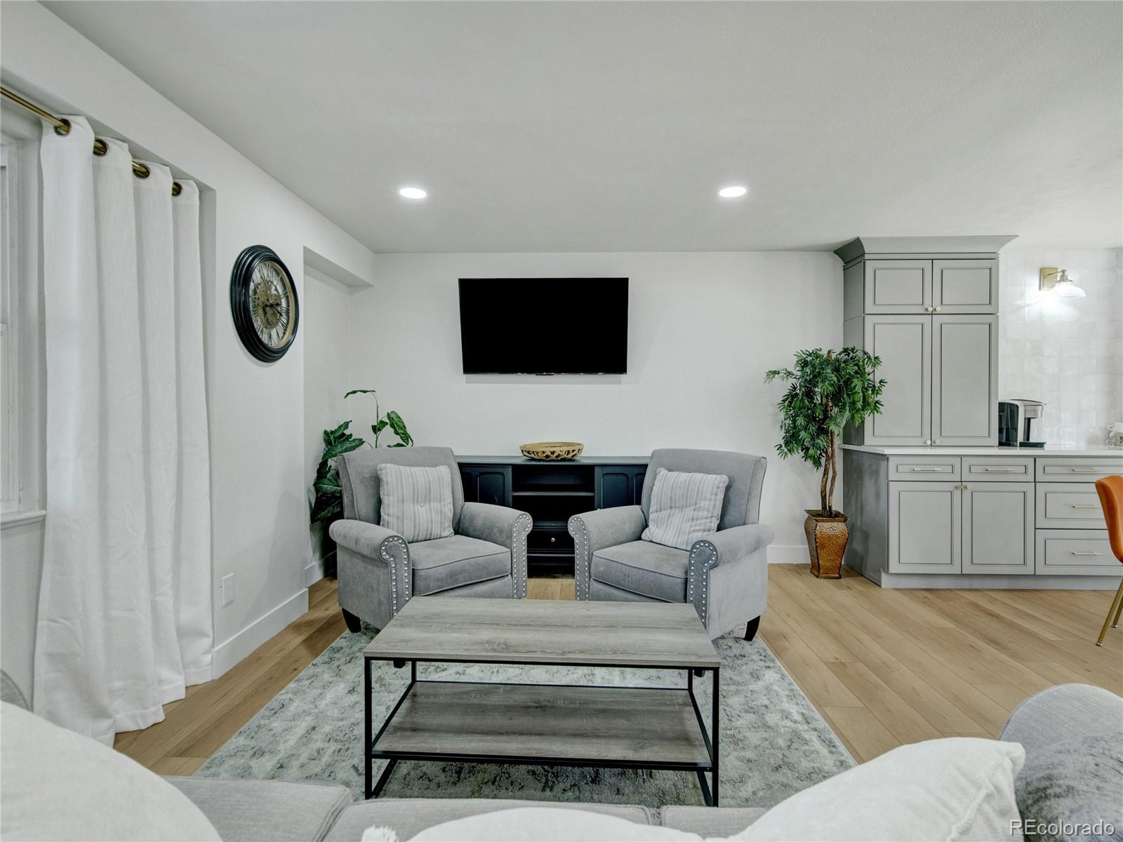 8834 E Radcliff Avenue, Denver, CO 80237, 4 Bedrooms Bedrooms, ,3 BathroomsBathrooms,Residential,For Sale,Radcliff,REC7649297