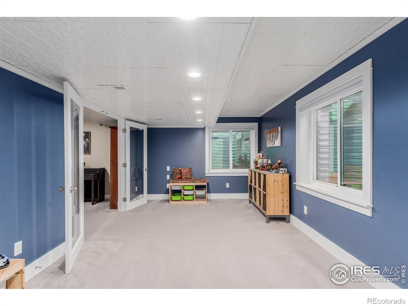 3232 Crest Drive, Loveland, CO 80537, 5 Bedrooms Bedrooms, ,4 BathroomsBathrooms,Residential,For Sale,Crest,RECIR1023097