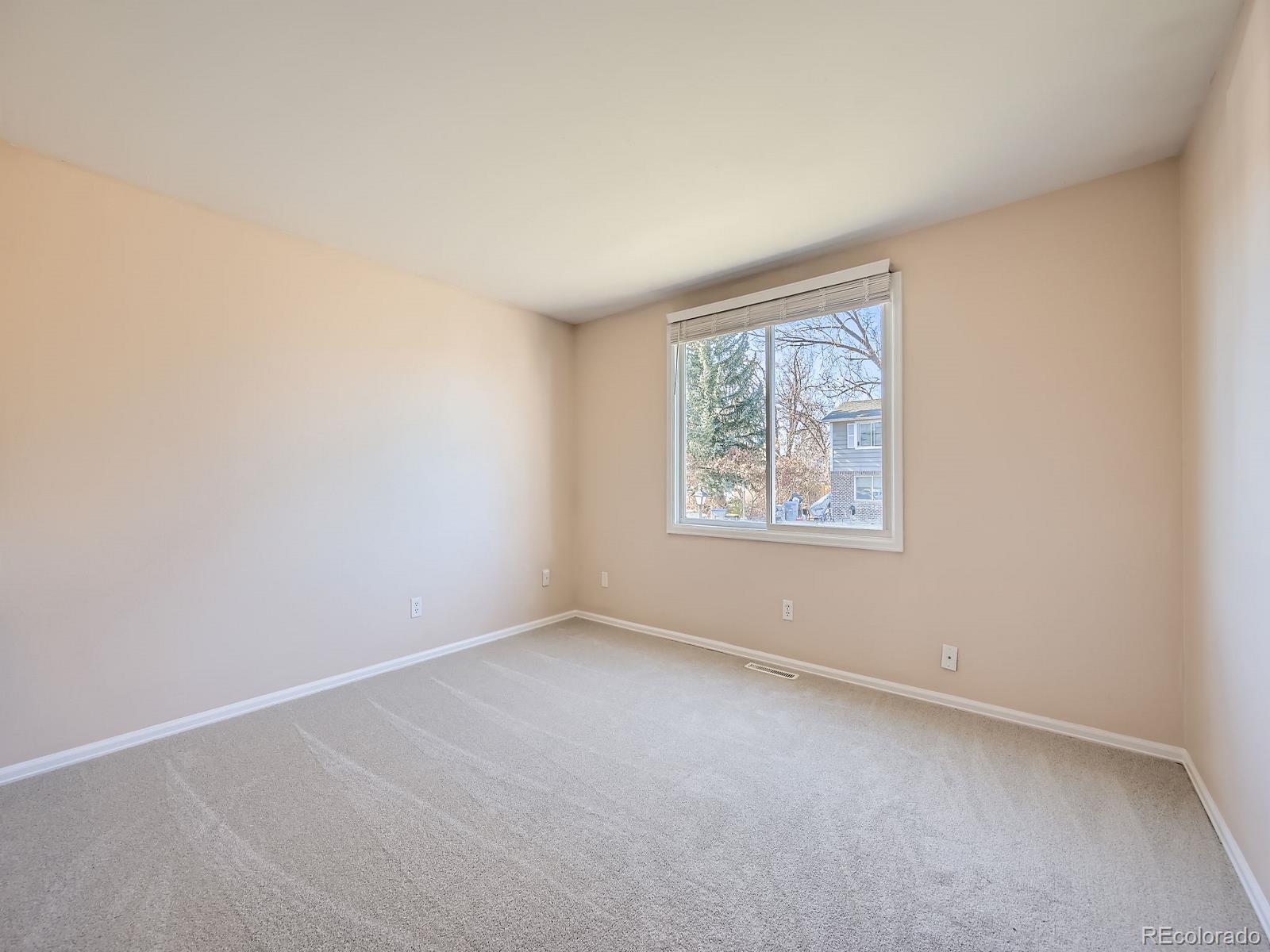 1918 Lincoln Street, Longmont, CO 80501, 5 Bedrooms Bedrooms, ,3 BathroomsBathrooms,Residential,For Sale,Lincoln,REC3229379
